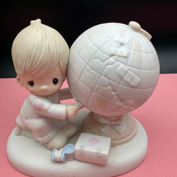 Precious Moments Jesus is the Answer Figurine E-1381 Boy & Globe 1978 Mint W/Box - Picture 13 of 17